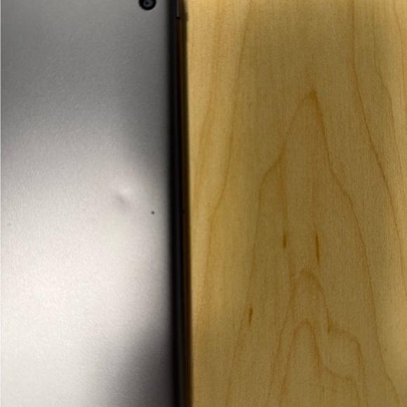 Apple iPad 9th Gen 64GB - Space Gray Black iOS 18.6.2 includes New Case! - Picture 8 of 12